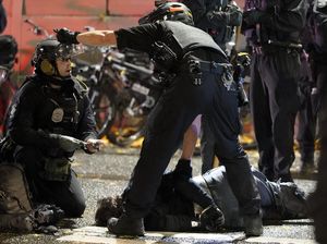 Sempat Bentrok, Polisi Amankan Pendemo Pilpres AS