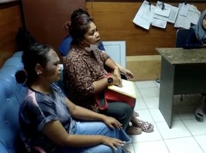 Suami di Padang Siram Istri dengan Minyak Panas Gegara Tik-Tok Suami di Padang Siram Istri dengan Minyak Panas Gegara Tik-Tok