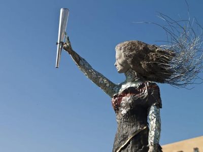 Foto: Patung Indah dari Sisa-sisa Ledakan Beirut