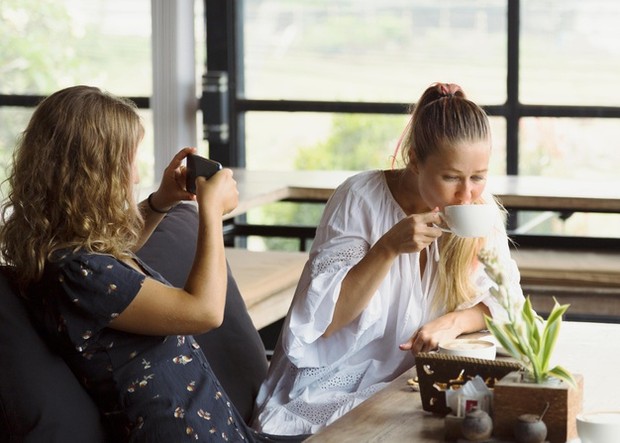 Usahakan untuk menciptakan keseimbangan dalam komposisi foto agar menjadikannya favorit.