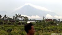 Potret Gunung Merapi saat Berstatus Siaga