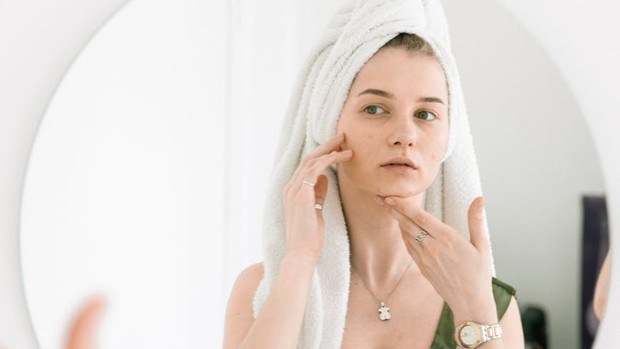 Tips Beli Foundation/ Foto: Pexels.com ilustrasi: mengetahui jenis kulit dapat membantu dalam memilih foundation yang tepat untuk wajah