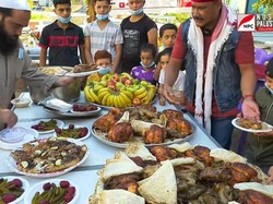 Bikin Haru, Pria Indonesia Ini Traktir Anak Yatim Gaza Makan Enak