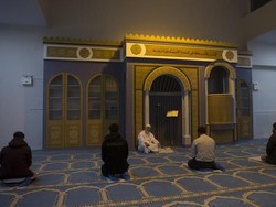 Umat Muslim di Athena Kini Punya Masjid Resmi