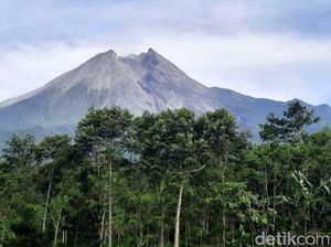 Awas! Gunung Merapi Naik Level Jadi Siaga