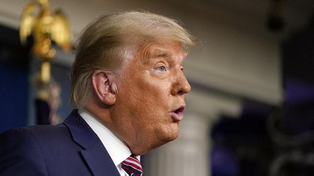 President Donald Trump speaks at the White House, Thursday, Nov. 5, 2020, in Washington. (AP Photo/Evan Vucci)