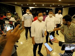 Ternyata, Ini Alasan Gibran Pakai Baju Putih di Debat Pilkada Solo