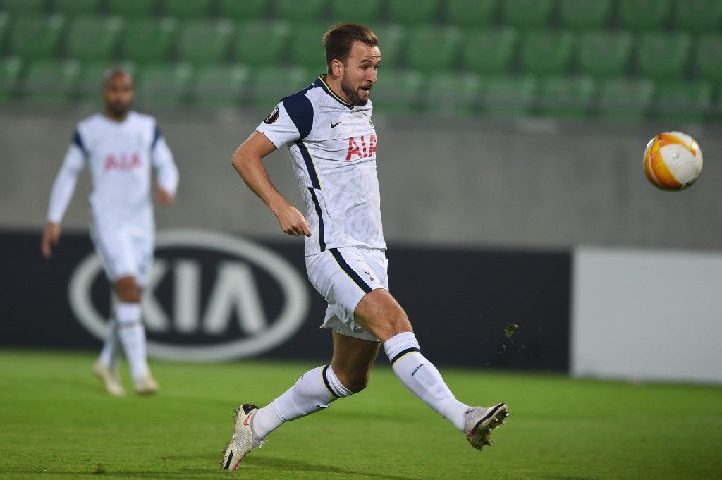 Tottenham's Hotspurs forward Harry Kane shoots the ball during thell UEFA Europe League group stage football match between Ludogorets Razgrad and Tottenham Hotspur in Razgrad on November 5, 2020. -  (Photo by NIKOLAY DOYCHINOV / AFP)