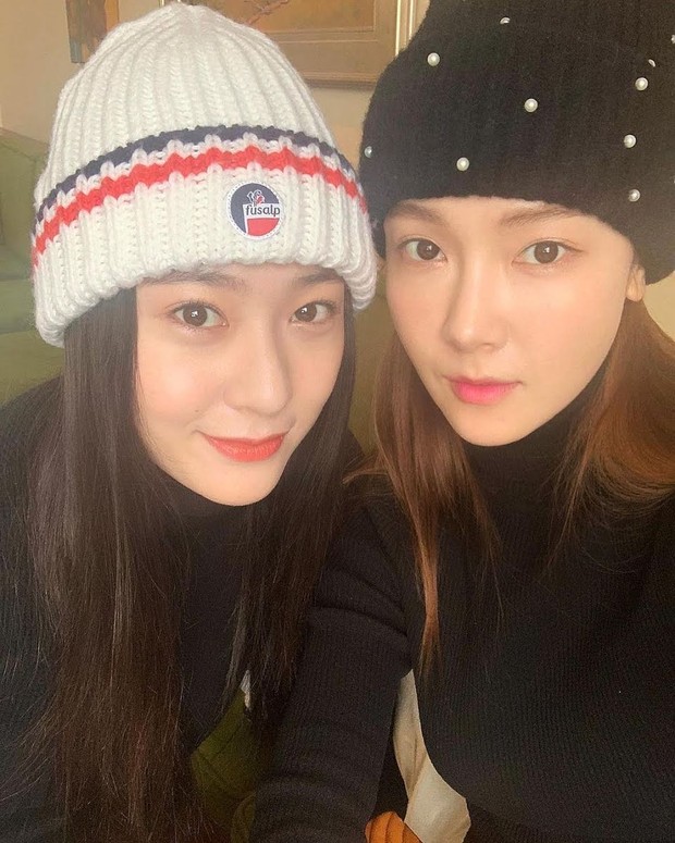 Krystal & Jessica/ Foto: Koreaboo Krystal & Jessica/ Foto: Koreaboo