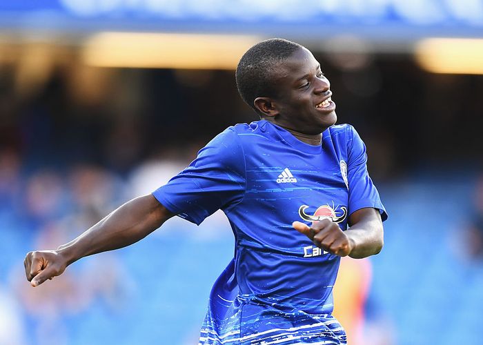 NGolo Kante LONDON, ENGLAND - AUGUST 15: NGolo Kante of Chelsea warms up prior to the Premier League match between Chelsea and West Ham United at Stamford Bridge on August 15, 2016 in London, England. (Photo by Mike Hewitt/Getty Images)