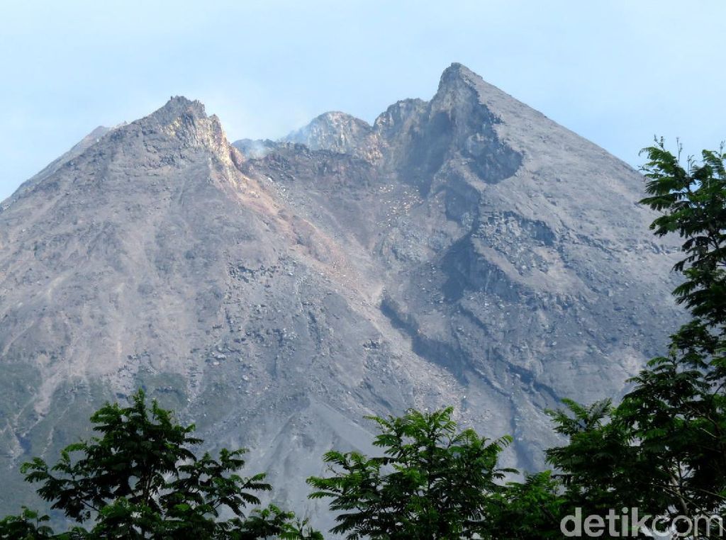 Gunung Merapi Siaga, Penambangan Pasir di Cangkringan Sleman Dihentikan Gunung Merapi Siaga, Penambangan Pasir di Cangkringan Sleman Dihentikan