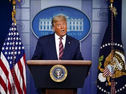 Fenomena Buku tentang Donald Trump Tetap Rilis Usai Lepas Jabatan Presiden