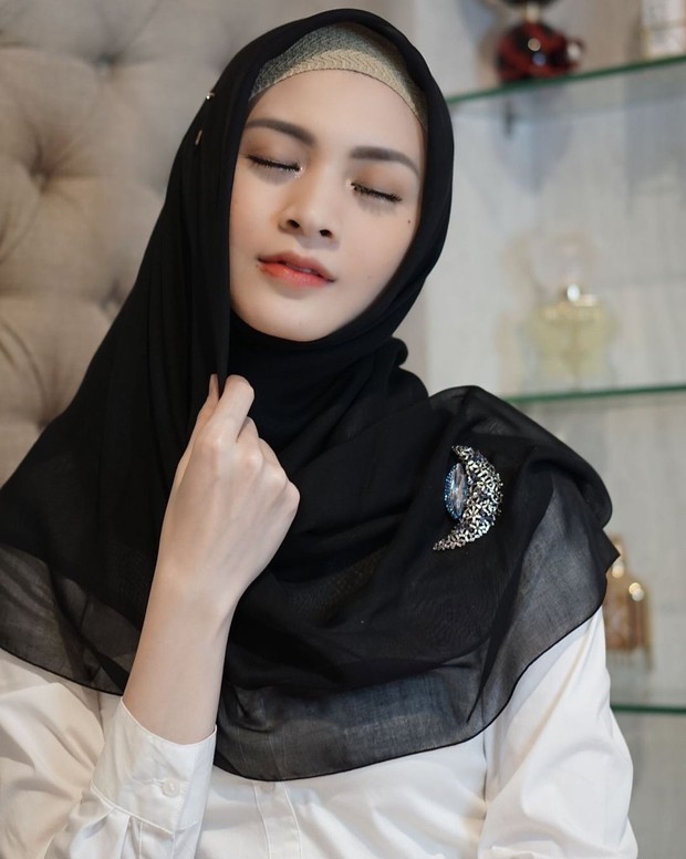 Rahasia kecantikan Donita/Instagram @donitabhubiy