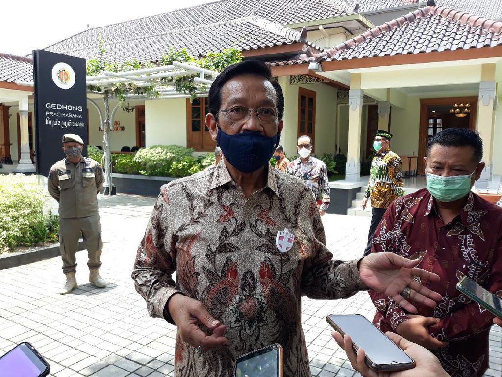 Pedagang Ngeluh Omzet Turun Karena Uji Coba Malioboro, Sultan: Mohon Maaf