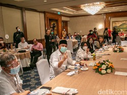 Sekjen PDIP Bersama Eri-Armuji Berdialog dengan Pengusaha Surabaya