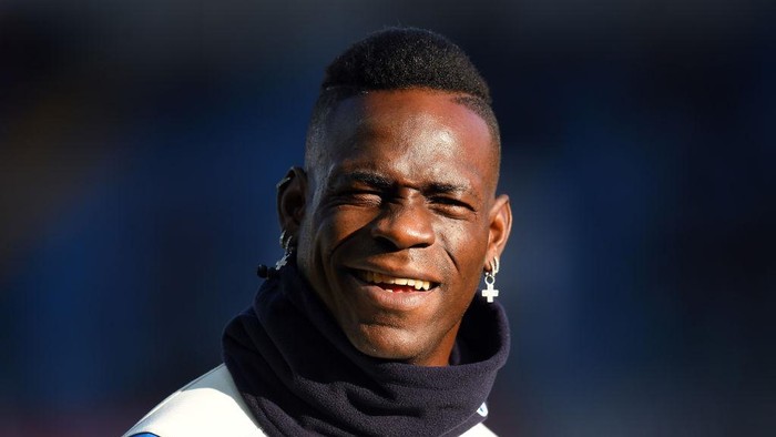 PARMA, ITALY - DECEMBER 22:  Mario Balotelli of Brescia Calcio looks on during the Serie A match between Parma Calcio and Brescia Calcio at Stadio Ennio Tardini on December 22, 2019 in Parma, Italy.  (Photo by Alessandro Sabattini/Getty Images)
