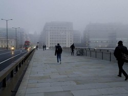 Lockdown di Inggris Tak Jadi Longgar Gegara Varian Corona Lebih Menular