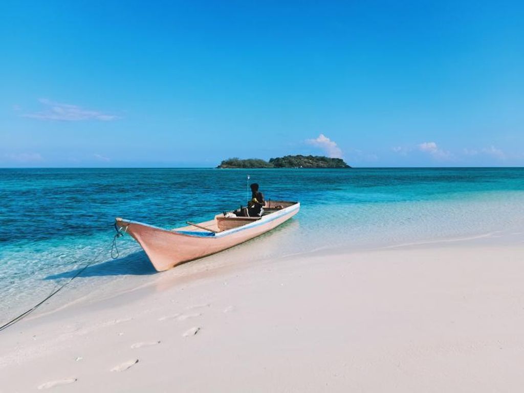 Pasir Timbul Mekko, Pesona Flores Timur di Pulau Adonara Pasir Timbul Mekko, Pesona Flores Timur di Pulau Adonara