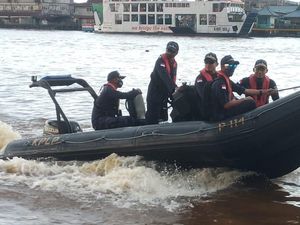 Kemenhub Gelar Operasi Penertiban Dokumen Berlayar di Pontianak