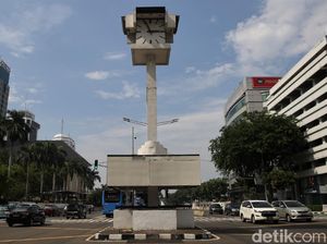 Ada Proyek MRT Fase II, Tugu Jam Thamrin Direlokasi Bulan Depan Ada Proyek MRT Fase II, Tugu Jam Thamrin Direlokasi Bulan Depan