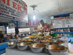 Cawagub Sumbar Indra Catri Nostalgia Keliling Pasar Ateh Bukittinggi