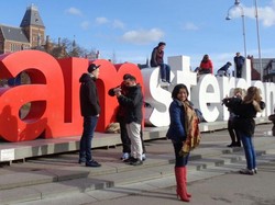 Belum Sah ke Amsterdam, Kalau Belum Foto di Sini