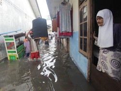 Melindungi Barang di Rumah Saat Banjir, Perlu Pakai Asuransi?