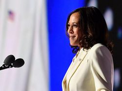Pidato Kemenangan Kamala Harris: Hormati Wanita Kulit Hitam
