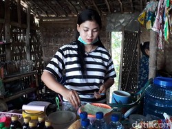 Cerita Laila yang Viral dan Mimpi di Balik Warkop Ibunya