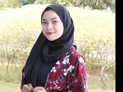 Laila yang Viral Bantu Ibunya Jualan Kopi Ingin Jadi Pramugari