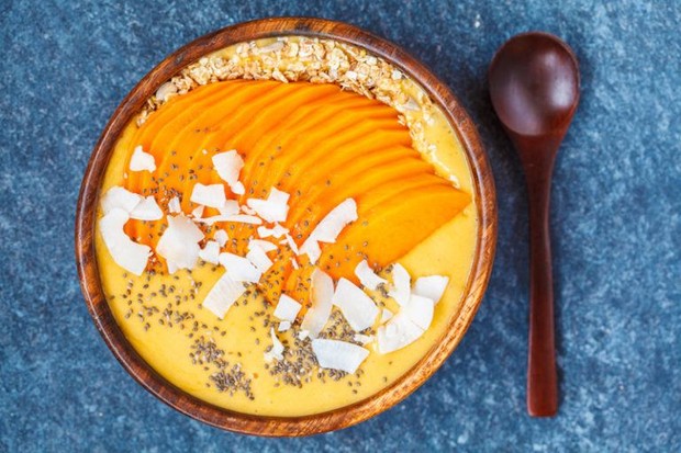 mango smoothies bowl