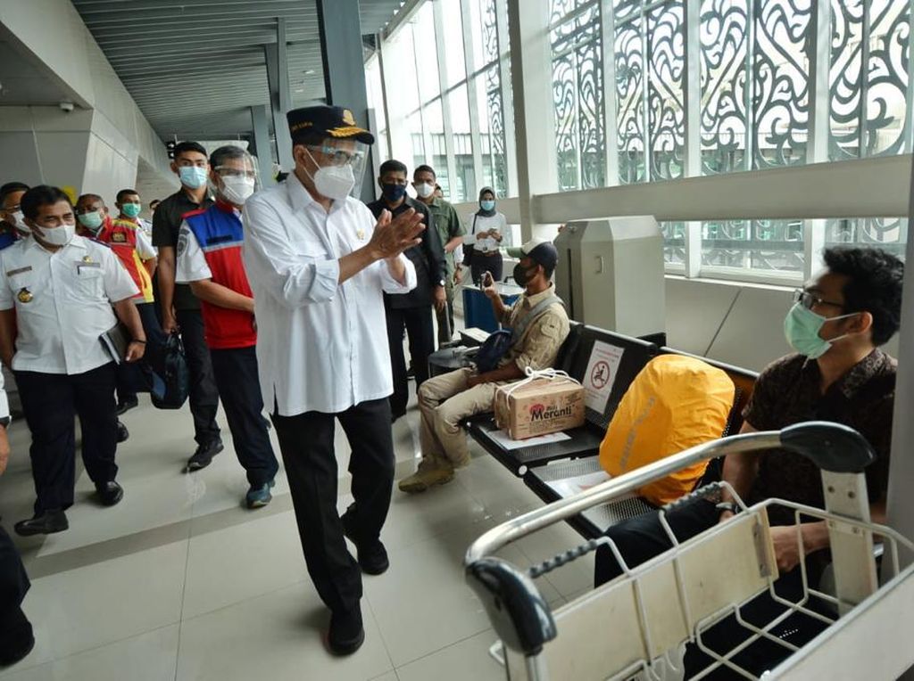 Menhub Ingatkan Penerapan Protokol Kesehatan Ketat di Semua Moda Transportasi Menhub Ingatkan Penerapan Protokol Kesehatan Ketat di Semua Moda Transportasi
