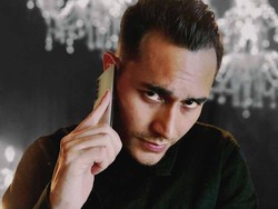 Canggih, OPPO Reno4 Pro Diandalkan untuk Pemotretan Sampul Majalah