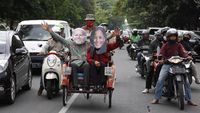 Saat Joe Biden dan Kamala Harris Keliling Kota Solo