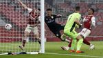 Arsenal Melempem di Kandang Sendiri