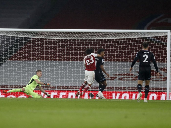 Arsenal tampil melempem di kandang sendiri. The Gunners dikalahkan Aston Villa dengan skor 0-3.