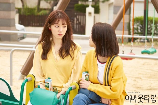 Kamu bisa menyingkirkan obrolan yang ringan dan mencoba untuk biarkan diri kamu melakukan obrolan yang mendalam dengan teman.