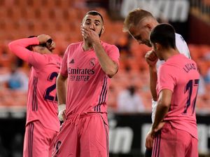 Ruang Ganti Madrid pun Tak Suka Pilihan Line-up Zidane Ruang Ganti Madrid pun Tak Suka Pilihan Line-up Zidane