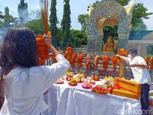 Kelenteng Kwan Sing Bio Kini Punya Patung Buddha Empat Wajah Kelenteng Kwan Sing Bio Kini Punya Patung Buddha Empat Wajah