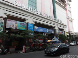 Penetapan Pemenang Lelang Pengelola Pasar Baru Bandung Dipertanyakan