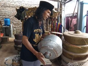 Cerita Pembuat Gamelan di Majalengka Bertahan Hidup Saat Pandemi