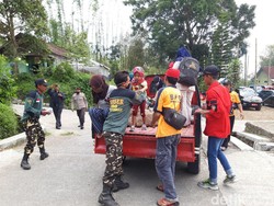 Video Merapi Siaga, Lansia dan Anak-anak di Boyolali Diungsikan