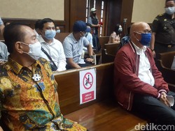 Hakim Klarifikasi Rahmat yang Ngaku Dekat Maruf Amin di Sidang Pinangki