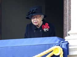 Hormati Wafatnya Ratu Elizabeth, Lampu Menara Eiffel Akan Dimatikan