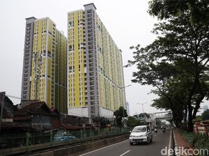 Warga Terdampak Normalisasi Ciliwung Akan Direlokasi ke Rusun Pasar Rumput Warga Terdampak Normalisasi Ciliwung Akan Direlokasi ke Rusun Pasar Rumput