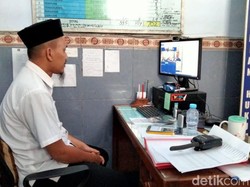 Terdakwa Korupsi SDN Gentong Ambruk Jalani Sidang Perdana Secara Virtual