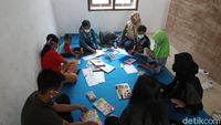 Semangat Belajar Anak-anak Pengungsi Merapi