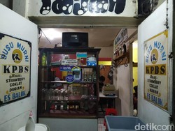 Slruup! Gurihnya Susu Murni Ijan yang Eksis 70 Tahun di Bandung