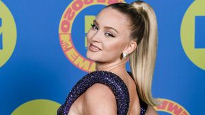 Pose Seksi Zara Larsson di MTV EMAs 2020