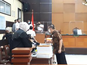 Djoko Tjandra-Brigjen Prasetijo Hadiri Langsung Sidang Surat Jalan Palsu Djoko Tjandra-Brigjen Prasetijo Hadiri Langsung Sidang Surat Jalan Palsu
